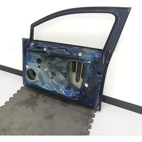 Porta Lata Dianteira Direita Vw Golf Gti 2019 Detalhe