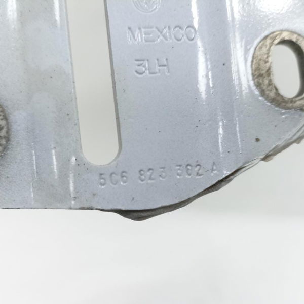 Dobradiça Direita Capo Vw Jetta 2017 5c6823302a