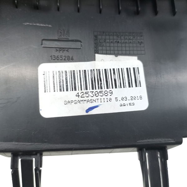 Moldura Tomada 12v Gm Tracker Ltz 2017 A 2019 42530589