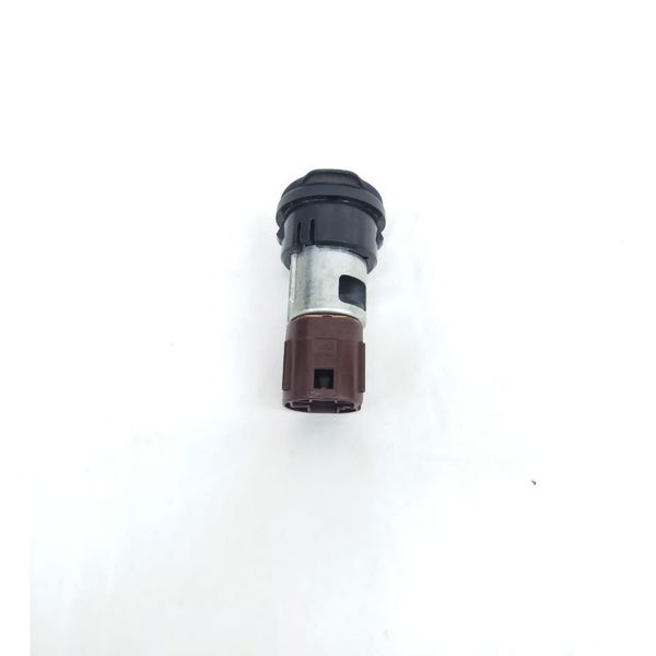 Tomada 12v Gm Tracker 2017 A 2019