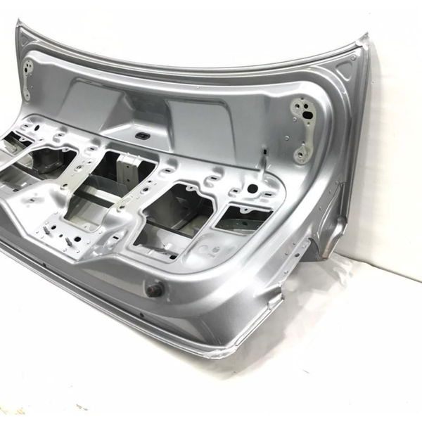 Tampa Traseira Lata Vw Jetta Gli 2020 Detalhe