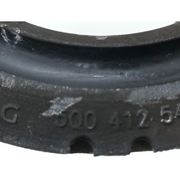 Batente Inferior Mola Dianteira Esquerda  Vw Golf Gti 2019