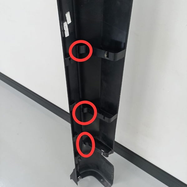 Spoiler Lateral Direito Jeep Compass Flex 2020 N1 Detalhe