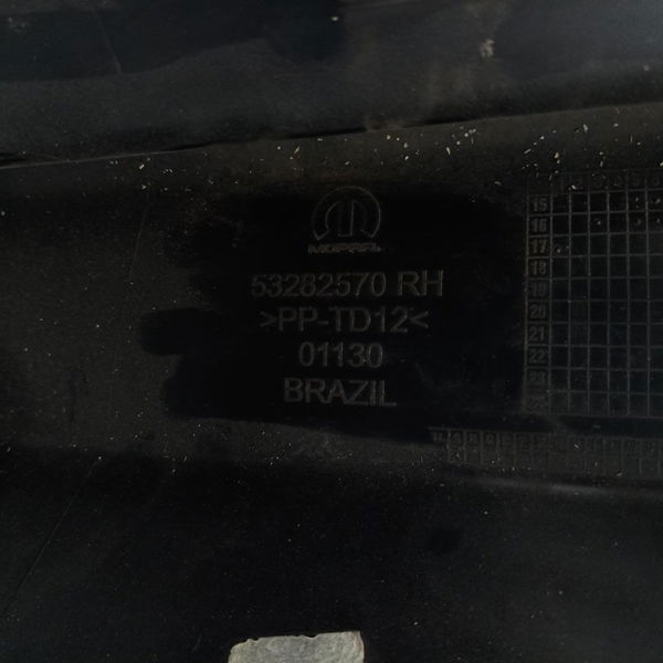Spoiler Lateral Direito Jeep Compass Flex 2017 N4 Detalhe