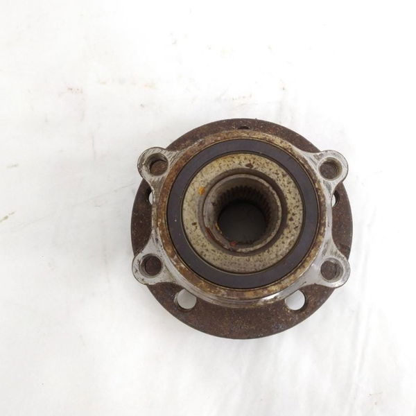 Cubo Rolamento Roda Traseiro Direito Vw Tiguan Tsi 2011