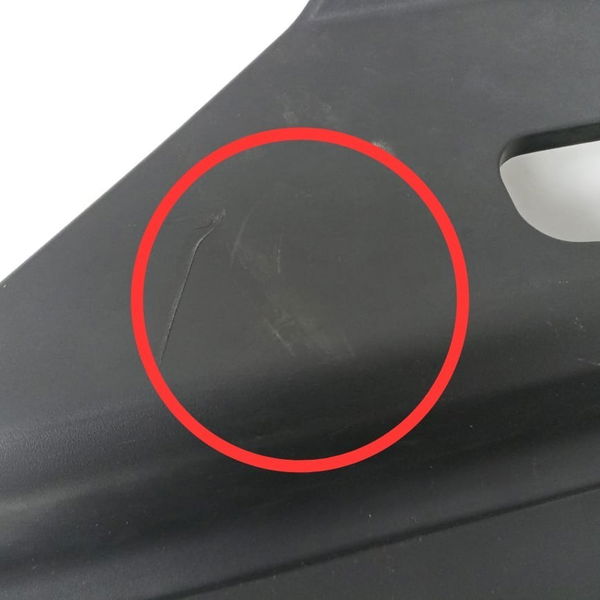 Moldura Acabamento Inferior  Painel  Gm Tracker 2018 Detalhe