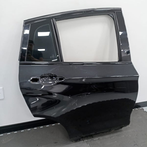 Porta Lata Traseira Direita Bmw X4 2017  Detalhe