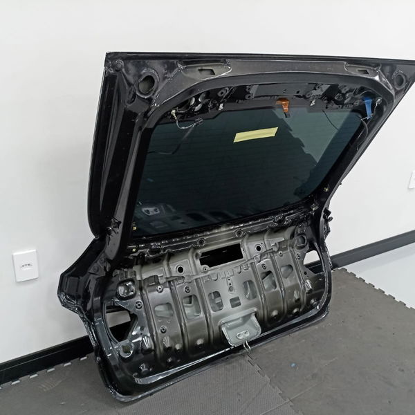 Tampa Traseira Lata Bmw X4 2017  Detalhe