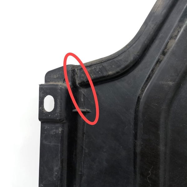 Forro Assoalho Traseira Direita Bmw X4 2017 Detalhe