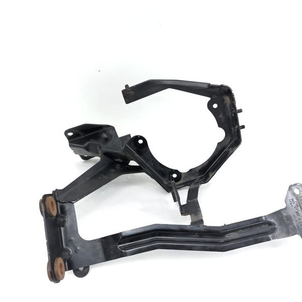 Suporte Audi Rs5 4.2 V8 2011 8k0121261