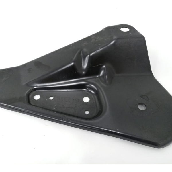 Suporte Interno Traseiro Direito Audi Rs5 4.2 V8 2010