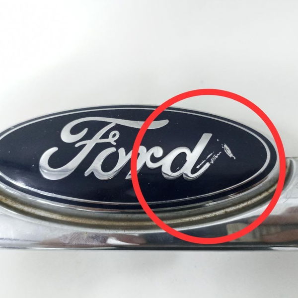 Aplique Tampa Traseira Ford Fusion 2.3 Sel 2008