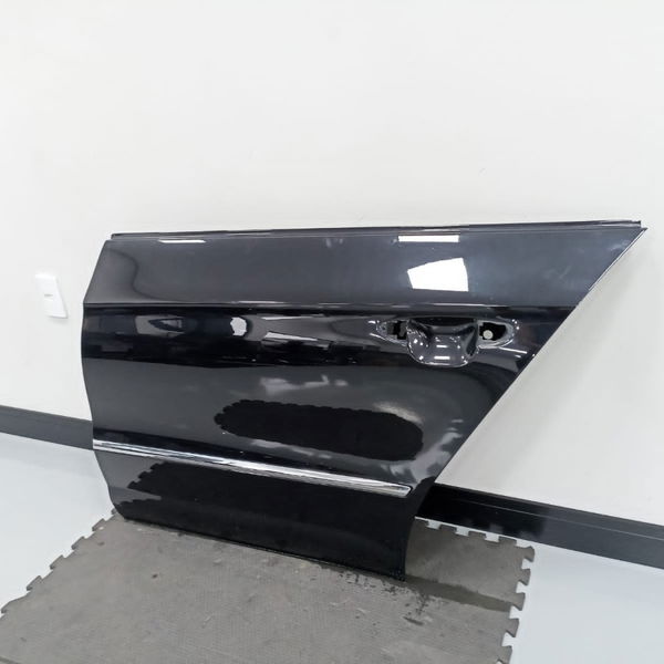 Porta Lata Traseira Esquerda Vw Passat Cc 2014