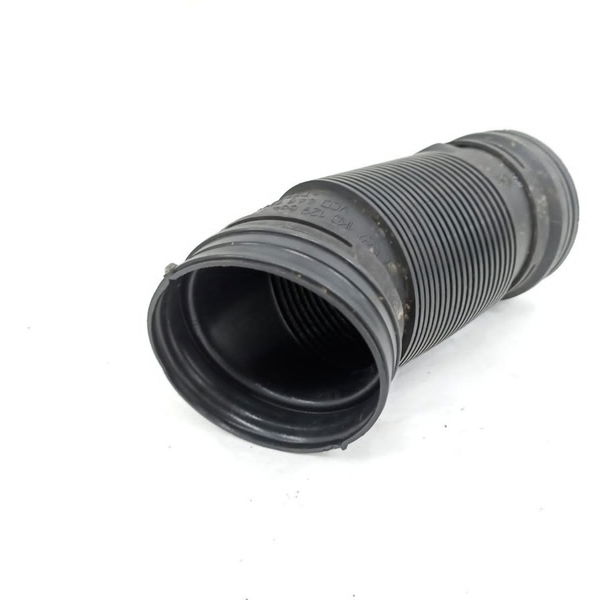 Duto Entrada Caixa Filtro Ar Vw Passat Cc 2014