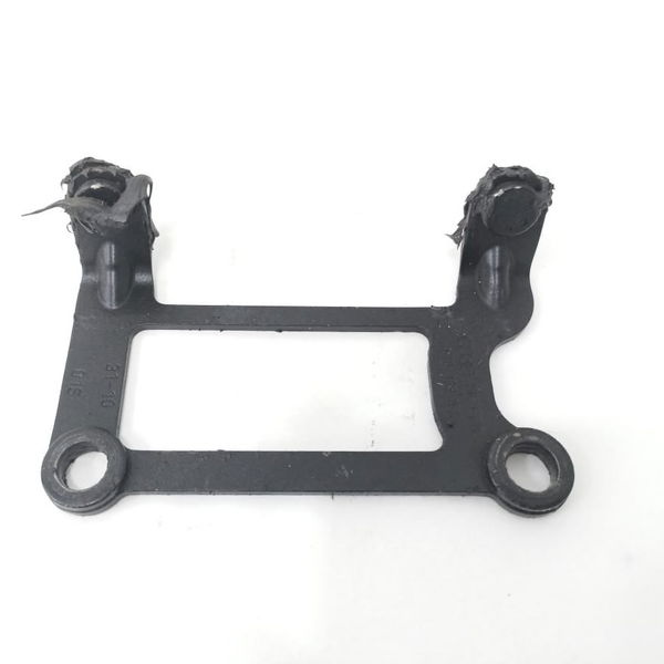 Suporte Audi Rs5 4.2 V8 2010 6t0133167