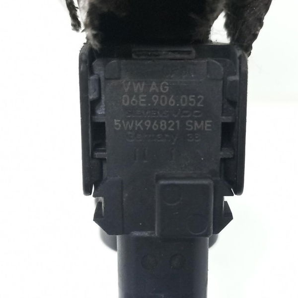 Válvula Bomba Injeção Audi Rs5 4.2 V8 2010 06e906052