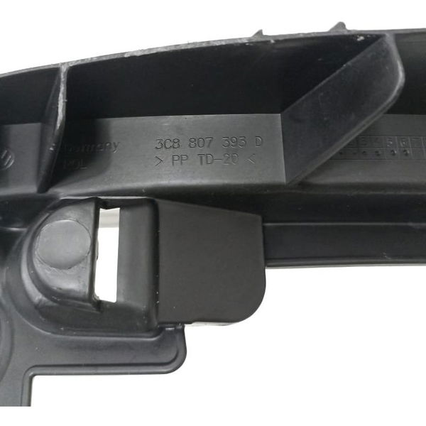 Guia Parachoque Traseiro Esquerdo Vw Passat Cc V6 2014 