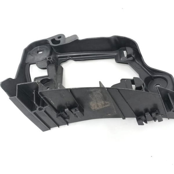 Guia Parachoque Traseiro Esquerdo Vw Passat Cc V6 2014 
