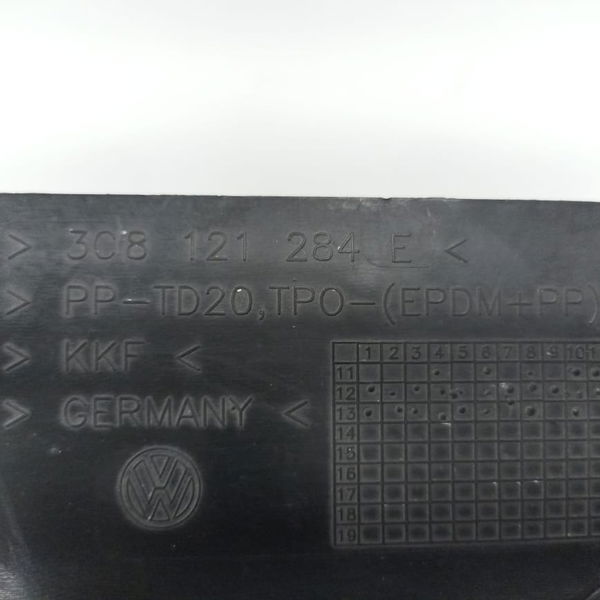 Defletor Lado Direito Vw Passat Cc V6 2014