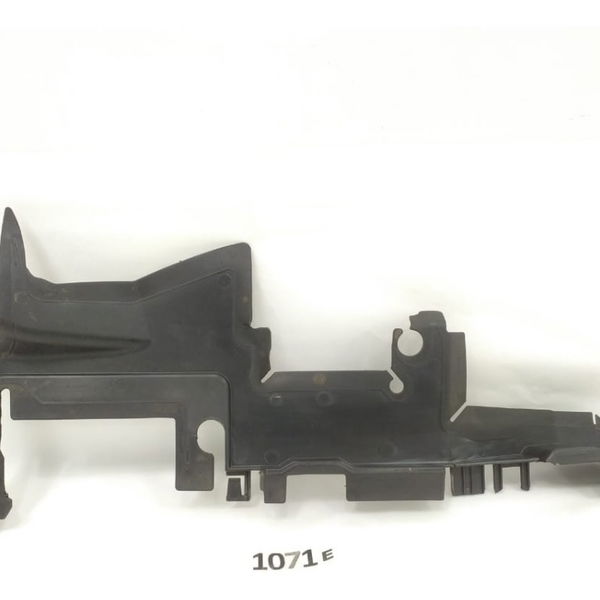 Defletor Direito Radiador Audi Rs5 4.2 V8 2011 Detalhe