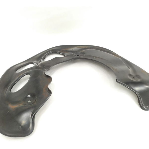 Defletor Disco Dianteiro Direito Audi Rs5 4.2 V8 2010 2011