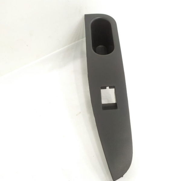 Moldura Botão Vidro Traseiro Direito Fusion 2.3 Sel 2008