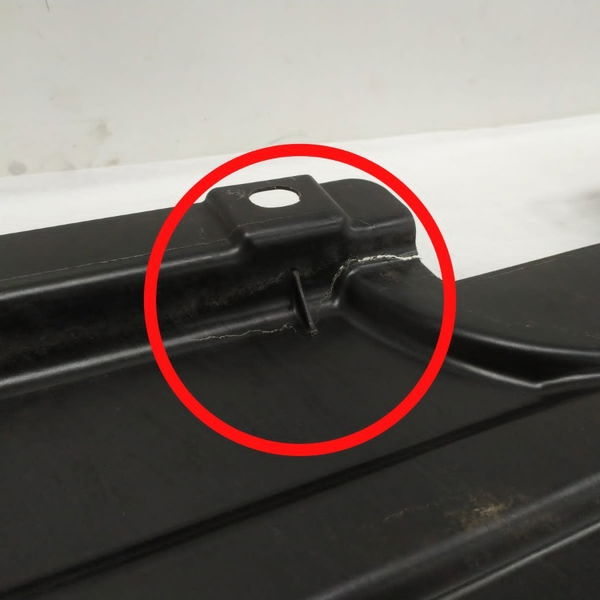 Forro Assoalho Traseiro Esquerdo Bmw X4 2017 Detalhe