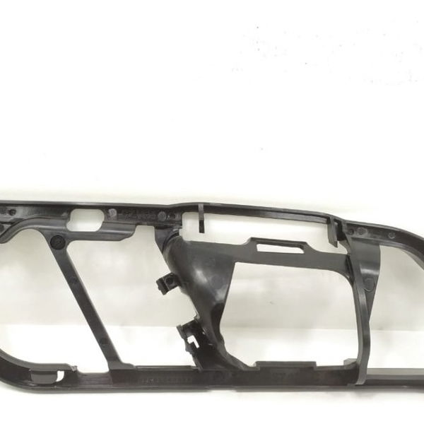 Suporte Maçaneta Dianteira Esquerda Passat Cc 2014