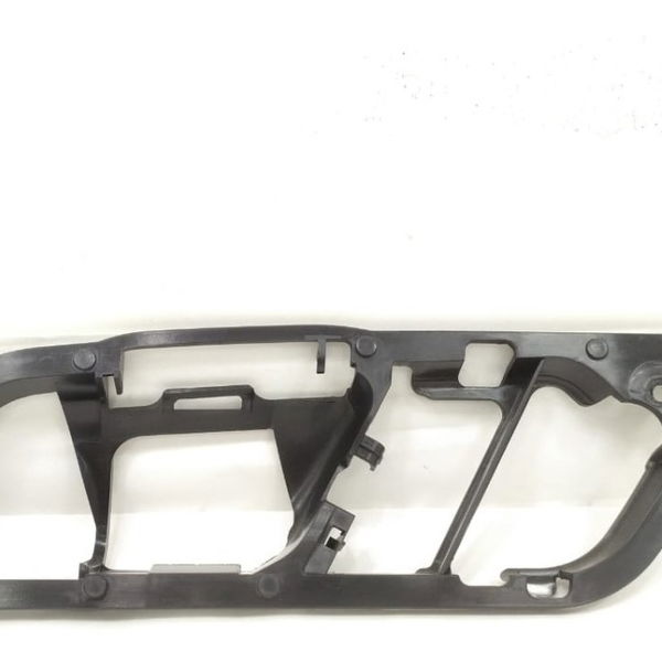 Suporte Maçaneta Dianteira Esquerda Passat Cc 2014