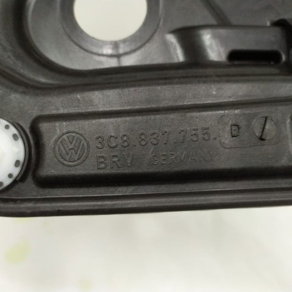 Suporte Máquina Vidro Dianteiro Esquerdo Passat Cc 2014