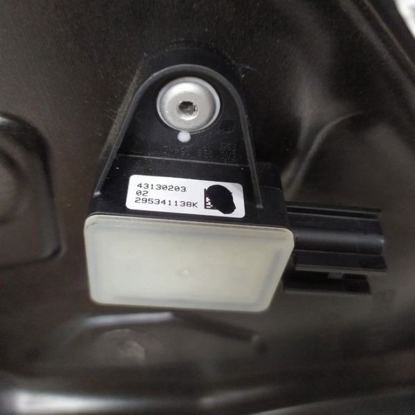 Suporte Máquina Vidro Dianteiro Esquerdo Passat Cc 2014
