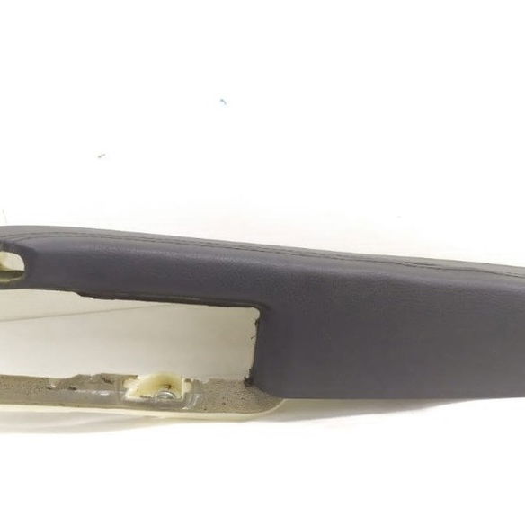 Encosto Braço Dianteira Esquerda Passat Cc 2014 Detalhe