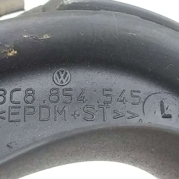 Borracha Guarnição Traseira Esquerda Passat Cc 2014
