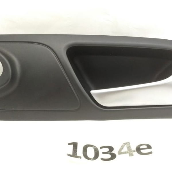 Maçaneta Interna Porta Traseira Direita Vw Passat Cc 2014