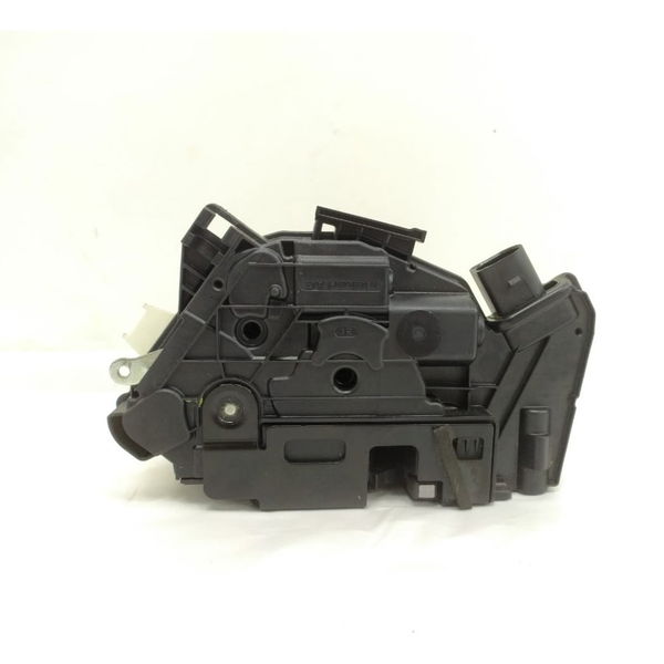 Fechadura Porta Dianteira Direita Vw Passat Cc 2014