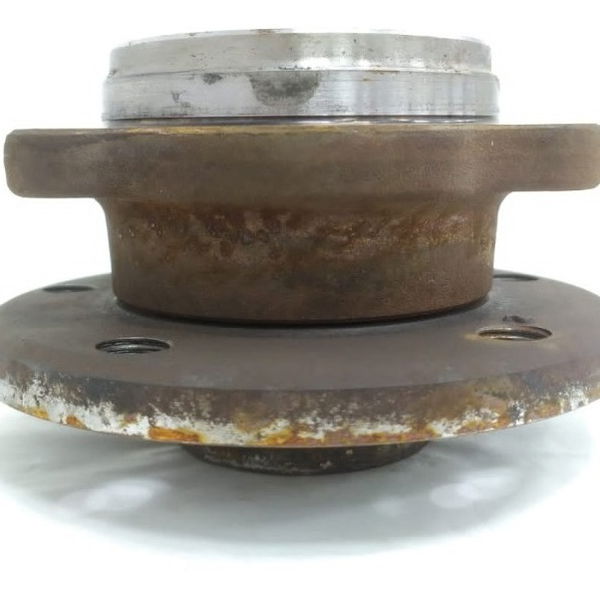Cubo Rolamento Roda Traseiro Direito Vw Passat Cc 2014