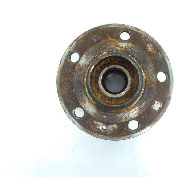 Cubo Rolamento Roda Traseiro Direito Vw Passat Cc 2014
