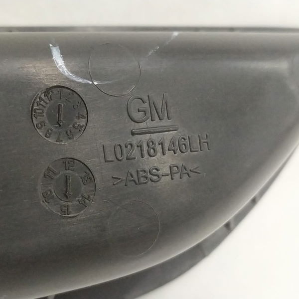 Moldura Botão Vidro Traseiro Esquerdo Gm Tracker 2015