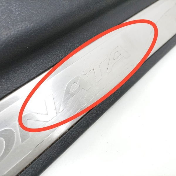 Acabamento Soleira Dianteira Esquerda Hyundai Sonata 2011 