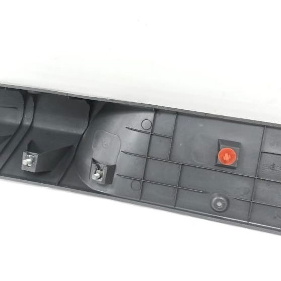 Moldura Tampa Traseira Fiat Idea Adventure 2014-15