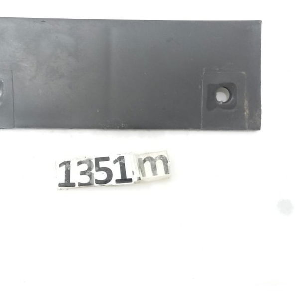 Suporte Aplique Tampa Traseira Fiat Idea 2014-15