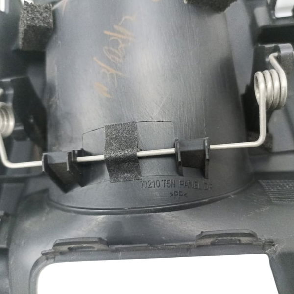 Moldura Acabamento Difusor Ar Lado Direito Wrv 2018