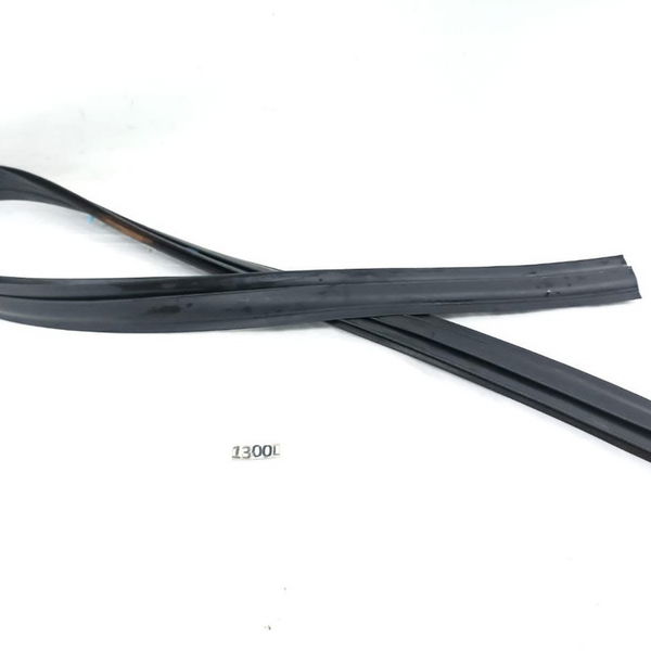 Borracha Inferior Porta Direita Toyota Rav4 2018 