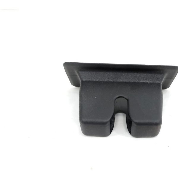 Acabamento Fechadura Porta Malas Gm Sonic 2012