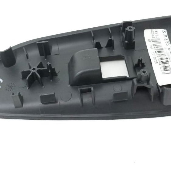 Moldura Botão Vidro Porta Traseira Direita Honda Wrv 2018