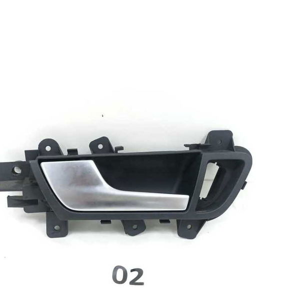 Maçaneta Interna Dianteira Esquerda Audi A4 2011