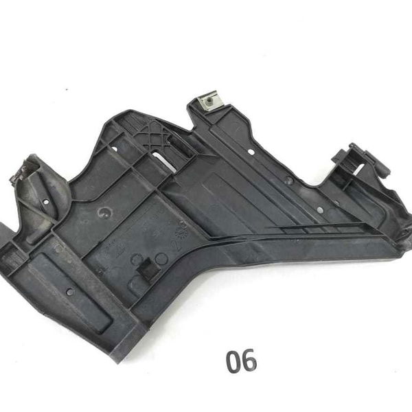 Suporte Inferior Farol Esquerdo Audi A4 2011 2012