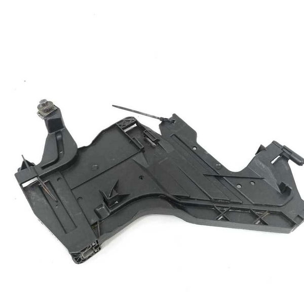 Suporte Inferior Farol Direito Audi A4 2011 