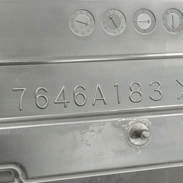 Acabamento Porta Malas Mitsubishi Outlander 2.0 2015
