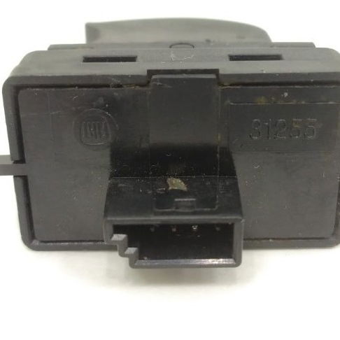 Botão Vidro Dianteiro Direito Fiat Idea 1.8 2015